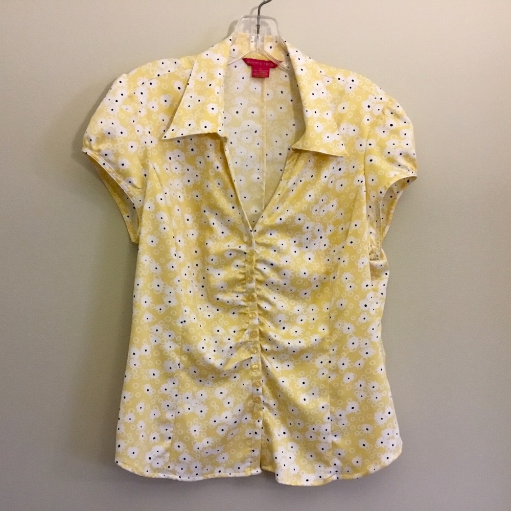 Sunny Leigh short sleeve summer top